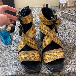 Rag and Bone python print sandal, size 39